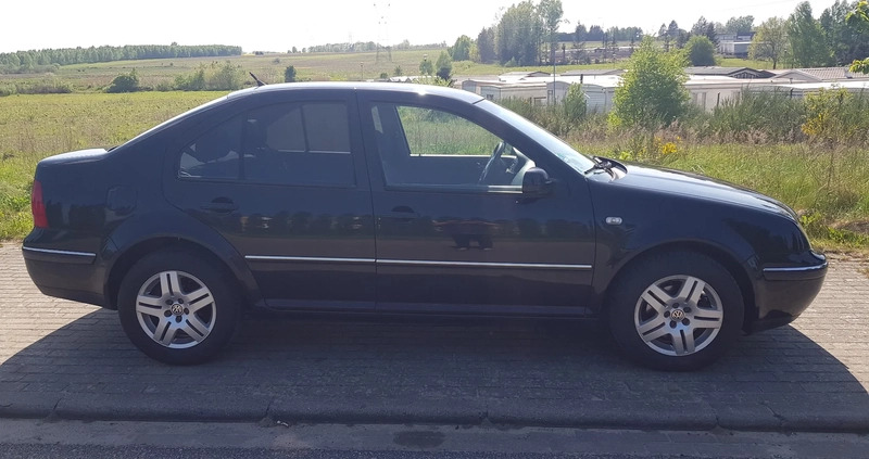 Volkswagen Bora cena 6600 przebieg: 250000, rok produkcji 2002 z Kołobrzeg małe 67